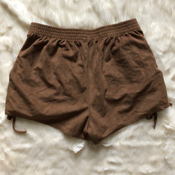 A&F Brown Elastic-Waist Faux Suede Mini-Shorts - Picture 3 of 5
